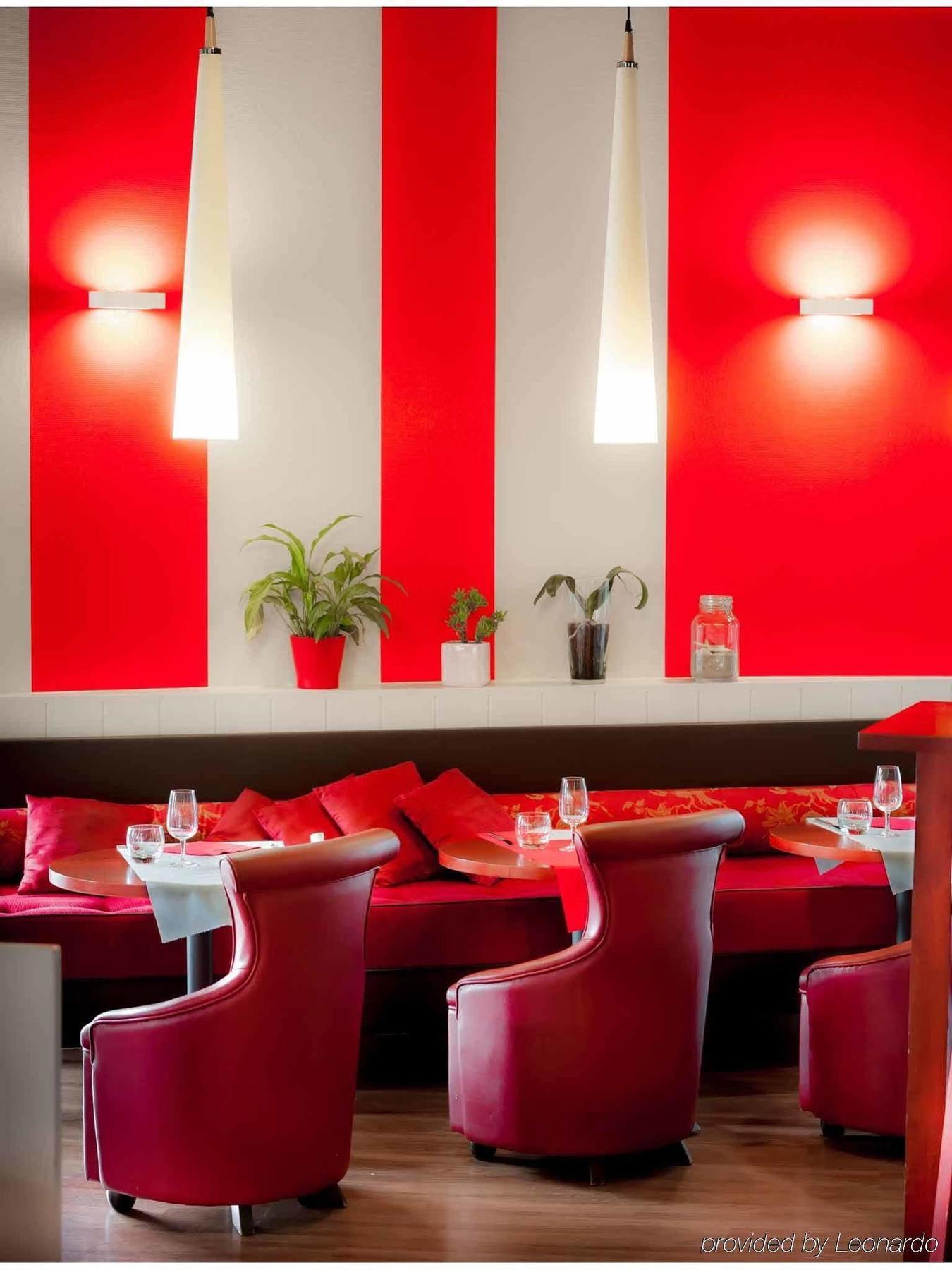 Ibis Nantes Treillieres Hotel Екстериор снимка